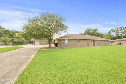 2806 Old Jeanerette Rd, New Iberia, LA 70563