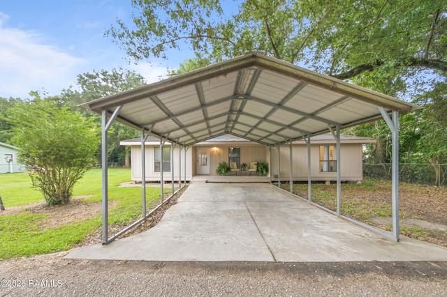 1602 Blue St, Opelousas, LA 70570