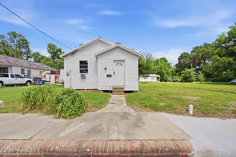 808 N Market St, Opelousas, LA 70570