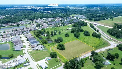 905 E Broussard Rd, Lafayette, LA 70508 photo 3