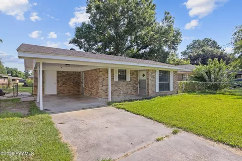 308 Brockton Dr, Carencro, LA 70520