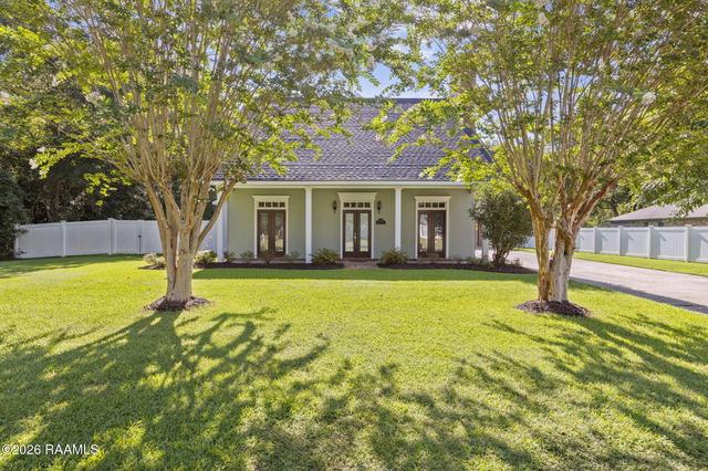 13801 Lynnedale Loop, Abbeville, LA 70510