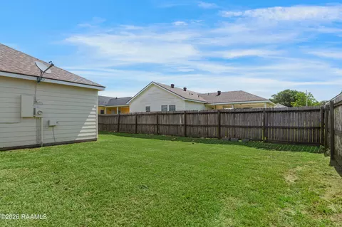 Exterior - 202 Stoneridge Dr, Duson, LA 70529 photo 3 of 5