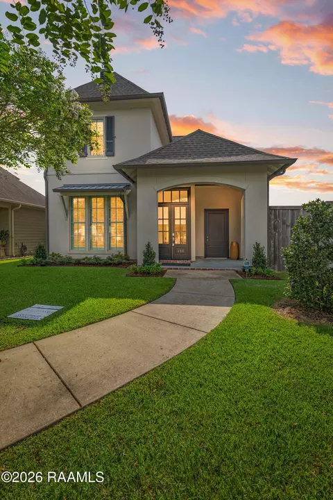 406 Waterview Rd, Youngsville, LA 70592