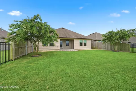 Exterior - 105 Eagle Lake Dr, Duson, LA 70529 photo 4 of 5