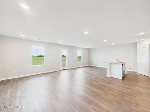 154 Grazin Ct, Duson, LA 70529 photo 4