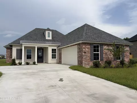 305 Sweet Harvest Rd, Youngsville, LA 70592