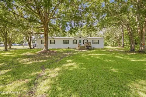 320 Doral St, Sunset, LA 70584 photo 2
