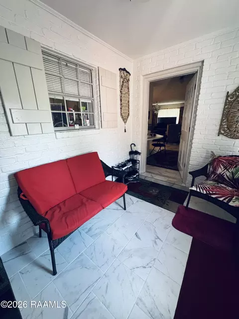 Exterior - 1340 W Oak Ave, Eunice, LA 70535 photo 1 of 6