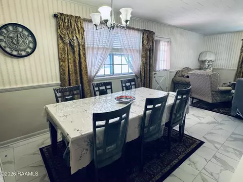 Dining - 1340 W Oak Ave, Eunice, LA 70535 photo 2 of 2