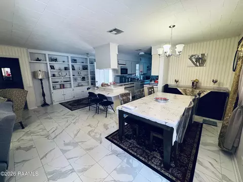 Dining - 1340 W Oak Ave, Eunice, LA 70535 photo 1 of 2