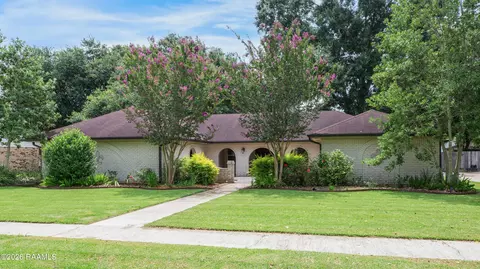 107 Paddington Dr, Lafayette, LA 70508