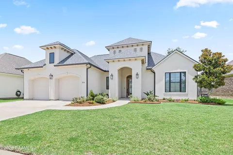 216 Cedar Lake Dr, Youngsville, LA 70592