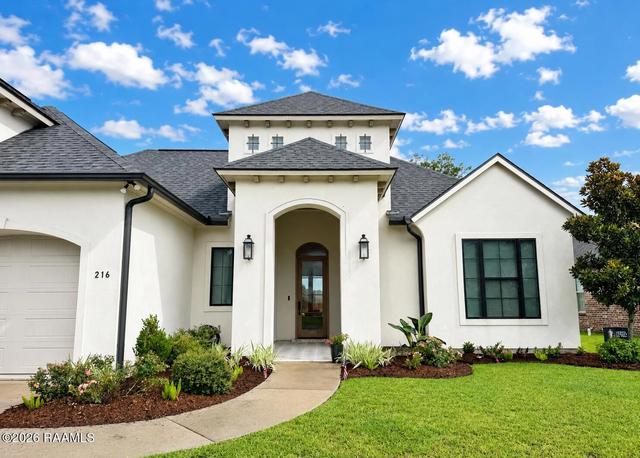 216 Cedar Lake Dr, Youngsville, LA 70592