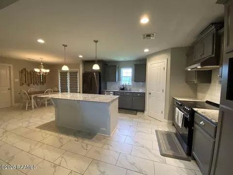 17605 Dalton Rd, Kaplan, LA 70548 photo 5
