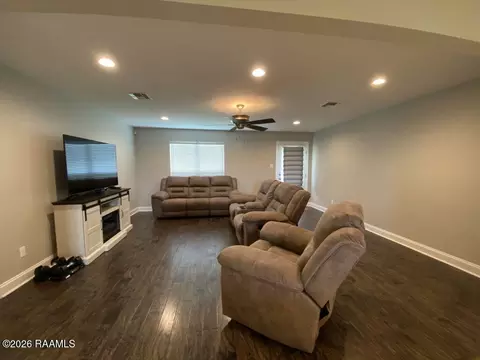 17605 Dalton Rd, Kaplan, LA 70548 photo 2