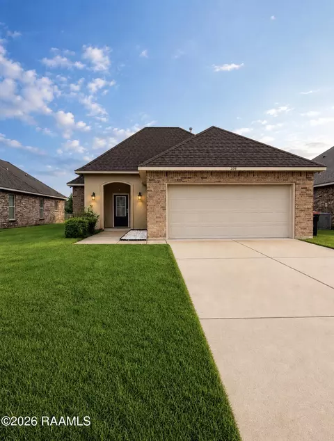 206 Gray Birch Loop, Youngsville, LA 70592