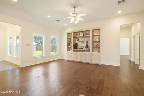 Living - 411 W Main St, Broussard, LA 70518 photo 2 of 3