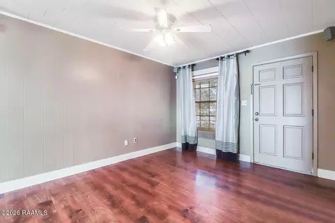 Living - 120 Burrow Dr, Scott, LA 70583 photo 1 of 3