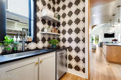 Kitchen - 203 Shadow Bend Dr, Broussard, LA 70518 photo 7 of 7