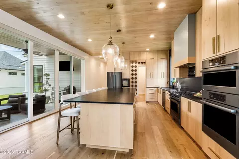 Kitchen - 203 Shadow Bend Dr, Broussard, LA 70518 photo 3 of 7