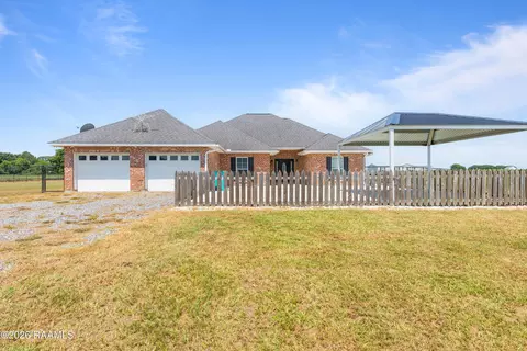 193 Highway 741, Arnaudville, LA 70512