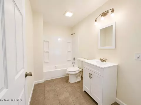 210 D St #A-B, Duson, LA 70529 photo 5