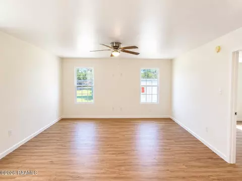 210 D St #A-B, Duson, LA 70529 photo 2