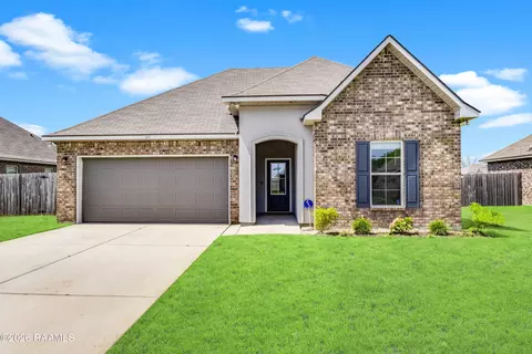 211 Saint Faith St, Youngsville, LA 70592