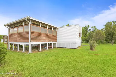 Exterior - 932 Hanks Rd, Duson, LA 70529 photo 4 of 6