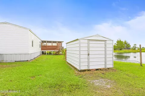 Exterior - 932 Hanks Rd, Duson, LA 70529 photo 5 of 6