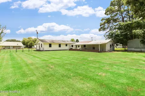 1013 E Cedar St, Crowley, LA 70526 photo 2