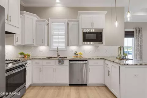 Kitchen - 116 Sandstone Ave, Scott, LA 70583 photo 3 of 5