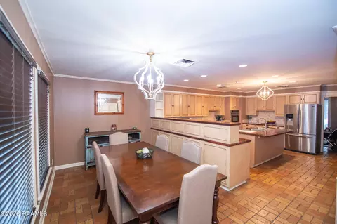 Dining - 351 N 7th St, Eunice, LA 70535 photo 2 of 2
