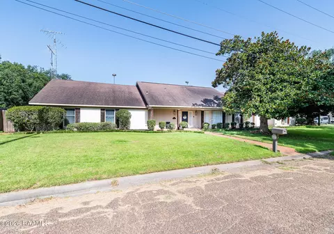Exterior - 351 N 7th St, Eunice, LA 70535 photo 2 of 10