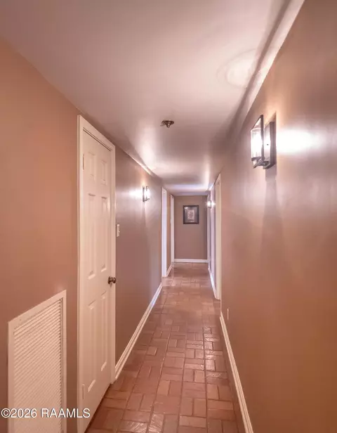 Entry Way - 351 N 7th St, Eunice, LA 70535 photo 2 of 3