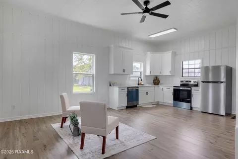Kitchen - 708 Patrick Dr, Broussard, LA 70518 photo 4 of 4