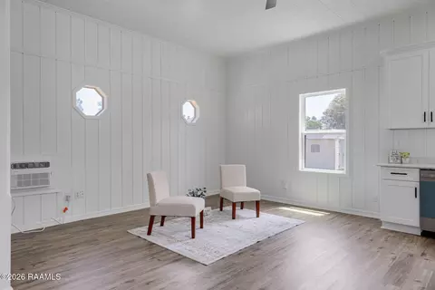 Living - 708 Patrick Dr, Broussard, LA 70518 photo 2 of 2
