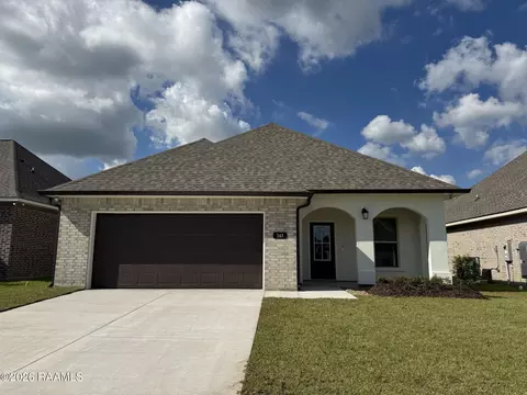 143 Ridley Ln, Youngsville, LA 70592