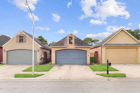 205 Chimney Rock Blvd, Lafayette, LA 70508