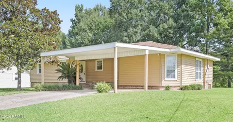 127 Julian Cir, Lafayette, LA 70507