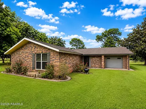 8419 E Sand Pit Rd, Abbeville, LA 70510
