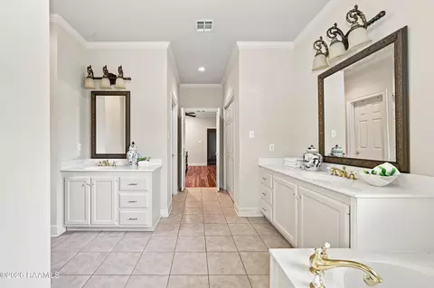 Entry Way - 202 Doyle Dr, Lafayette, LA 70508 photo 2 of 3
