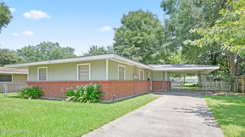 606 Prioux St, New Iberia, LA 70563
