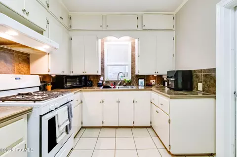 Kitchen - 309 E St, Rayne, LA 70578 photo 2 of 2