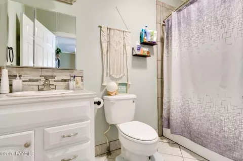 Bath - 309 E St, Rayne, LA 70578 photo 1 of 1