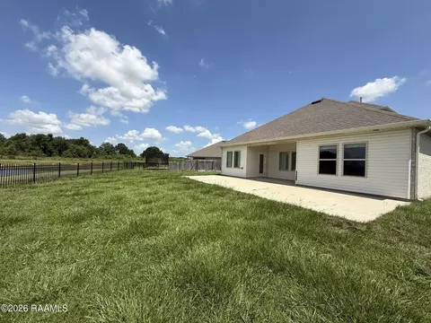 Exterior - 127 Nova Lake Dr, Duson, LA 70529 photo 4 of 6