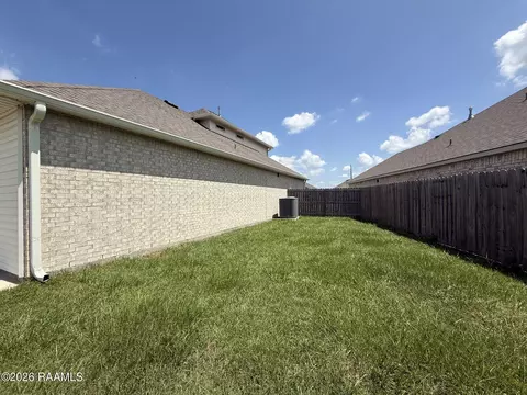Exterior - 127 Nova Lake Dr, Duson, LA 70529 photo 5 of 6