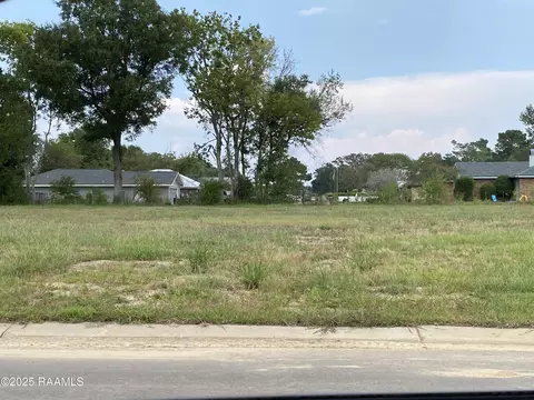 108 Leaning Oak Dr, Lafayette, LA 70508