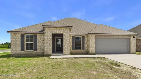 656 Griffiths Ct, Breaux Bridge, LA 70517